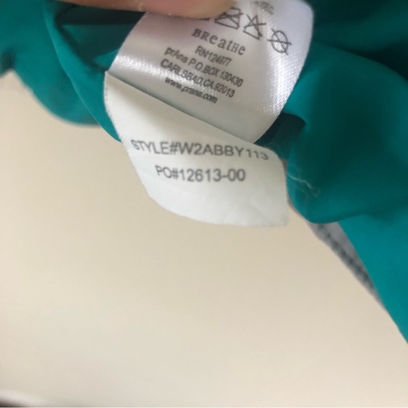 PrAna Gray and Teal Abby Lightweight Hooded Windbreaker Rain Jacket Size Medium - Picture 10 of 15